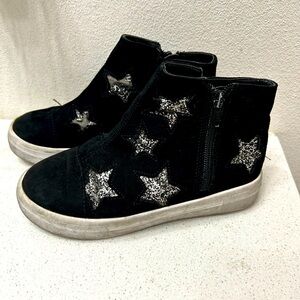 Black Star Kids Shoes. Girls size 1